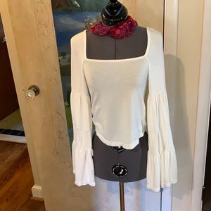 Free people bell sleeve top. XS